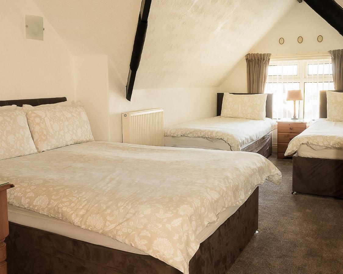 Crescent Lodge Guest House Whitby Room photo