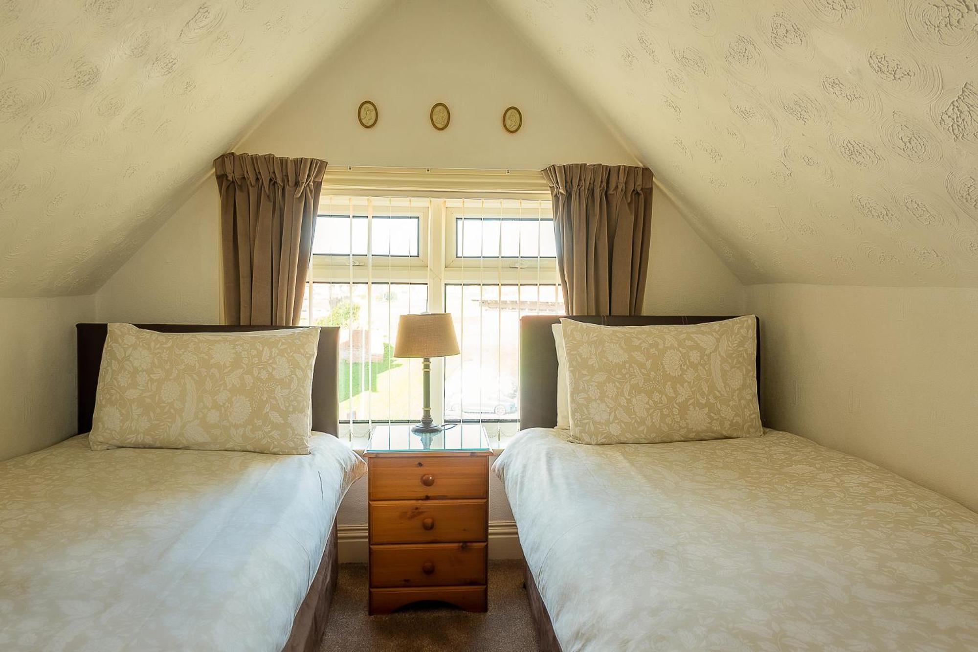 Crescent Lodge Guest House Whitby Room photo